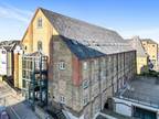 The Maltings, Clifton Road. 1 bed apartment to rent - £850 pcm (£196 pw)