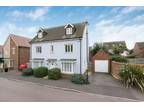 5 bedroom detached house for sale in Helen Thompson Close, Iwade, Sittingbourne