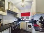 3 bed property for sale in Guysfield Drive, RM13, Rainham