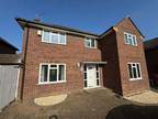 3 bed house to rent in Clifton Close, SL6, Maidenhead
