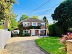 4 bedroom detached house for sale in Pack Lane, Basingstoke, RG22