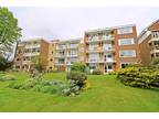 Court Downs Road, Beckenham, BR3 3 bed flat for sale -