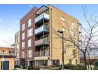 2 bed flat for sale in Trent House, NW9, London