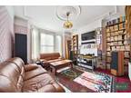 2 bed flat for sale in Holland Road, NW10, London