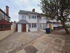 Gainsborough Gardens, NW11 6 bed semi-detached house to rent - £5,000 pcm