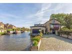 Castle Wharf, Berkhamsted, Herts HP4, 4 bedroom detached house for sale -