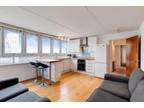 4 bed flat for sale in Park Court, SW11, London