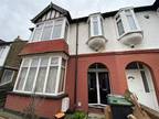 Campbell Road, Gravesend 2 bed flat - £975 pcm (£225 pw)