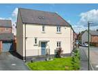 3 bedroom semi-detached house for sale in Garrick Road, The Oakalls, Bromsgrove