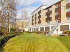 Kingfisher Meadow, Maidstone 2 bed flat to rent - £1,200 pcm (£277 pw)
