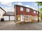 Running Foxes Lane, Ashford, TN23 3 bed end of terrace house for sale -