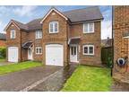 Grove Mews, Emmer Green, Reading 3 bed detached house for sale -