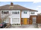 4 bed house for sale in Cumberland Close, SG14, Hertford