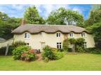 Holmbush Cottage 5 bed cottage to rent - £2,295 pcm (£530 pw)