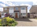 Cottinghams Drive, Hellesdon, Norwich 3 bed semi-detached house for sale -