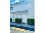 Townhouse - Miami, FL 8025 Nw 8th St #3