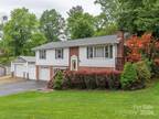 32 FAIRWAY HILLS DR, WAYNESVILLE, NC 28786 Single Family Residence For Sale MLS#