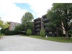 Condo For Sale In Gurnee, Illinois