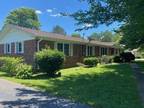Home For Sale In Estill Springs, Tennessee