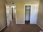 Flat For Rent In Eldridge, Iowa