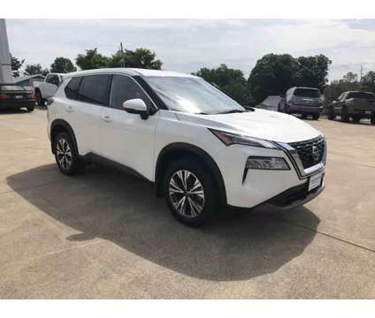 2021 Nissan Rogue SV Intelligent AWD is a White 2021 Nissan Rogue SV Station Wagon in Somerset KY