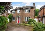 4 bedroom detached house for sale in Charmouth Road, St. Albans, AL1