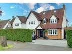 4 bedroom detached house for sale in The Grove, Brookmans Park, AL9