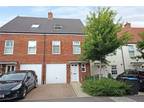 3 bedroom terraced house for rent in Ver Brook Avenue, Markyate, St.