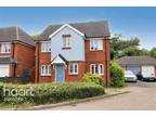 Waltham Close 4 bed detached house to rent - £2,000 pcm (£462 pw)