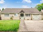 3 bedroom bungalow for sale in Contemporary Bungalow in Boundary Close