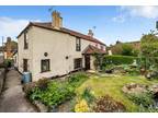 Winterbourne, Bristol BS36 2 bed cottage for sale -