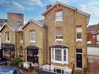 Lime Hill Road, Tunbridge Wells 2 bed apartment for sale -