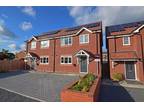 3 bedroom semi-detached house for sale in 3 Holly View, Bromsgrove
