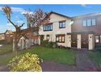 St Pauls Court, Rusthall, Tunbridge. 2 bed flat for sale -