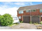 3 bedroom end of terrace house for sale in Tinkers Green Road, Wilnecote