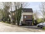 St Lukes Road, Whyteleafe, CR3 2 bed apartment to rent - £1,600 pcm (£369 pw)