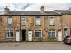 Longfield Road, Sheffield S10 2 bed terraced house to rent - £875 pcm (£202