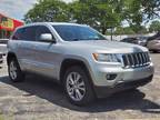 2013 Jeep grand cherokee Silver