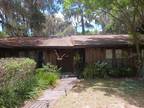 Home For Sale In Weirsdale, Florida