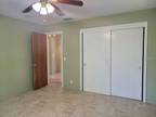 Flat For Rent In Gulfport, Florida