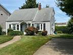Home For Sale In Levittown, New York
