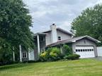 Home For Sale In Liverpool, New York