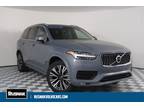 2021 Volvo XC90 T6 Momentum