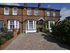 Park Avenue, Chelmsford, Esinteraction 3 bed terraced house to rent -
