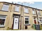 Prospect Square, Farsley, Pudsey. 2 bed terraced house for sale -