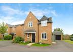 4 bedroom detached house for sale in Croft Close, Two Gates, Tamworth, B77