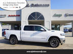 2025 RAM 1500 White, 14 miles