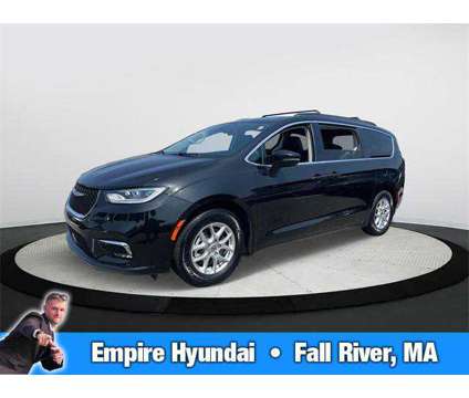 2022 Chrysler Pacifica Touring L is a Black 2022 Chrysler Pacifica Touring Van in Fall River MA