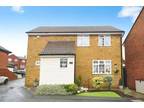 4 bedroom detached house for sale in Eaton Close, Billericay, Esinteraction