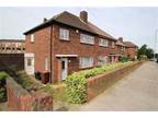 Chesterfield Close, Orpington, BR5 3PG 3 bed semi-detached house to rent -